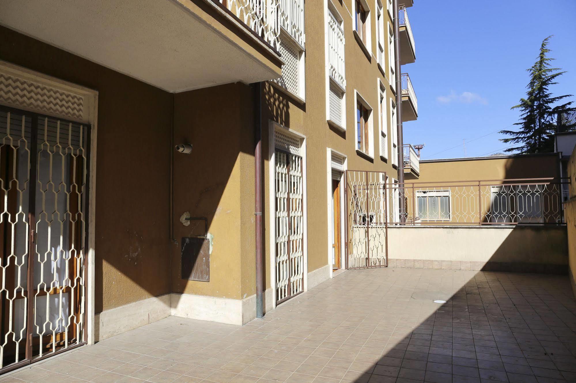 B&B Torrione LʼAquila Kültér fotó
